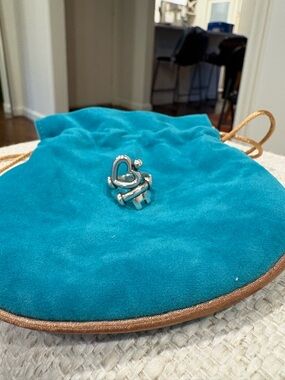 Size 6 James Avery “Key to My Heart Ring”